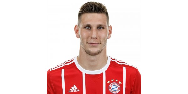 Ny Mertesacker Of Bayern