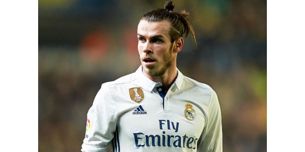 Gareth Bell kan være fraværende på lørdag igjen